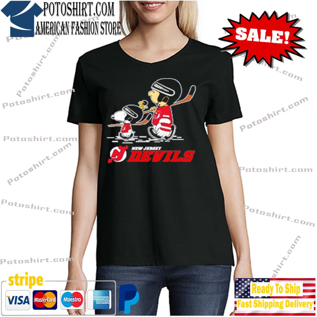 The Peanuts New Jersey Devils Hockey Logo T-Shirt - Kingteeshop