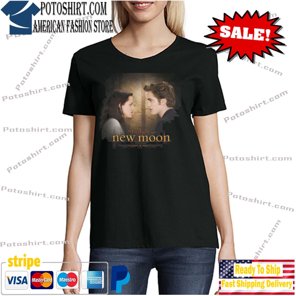 Twilight saga new moon edward and bella forest male T-shirt