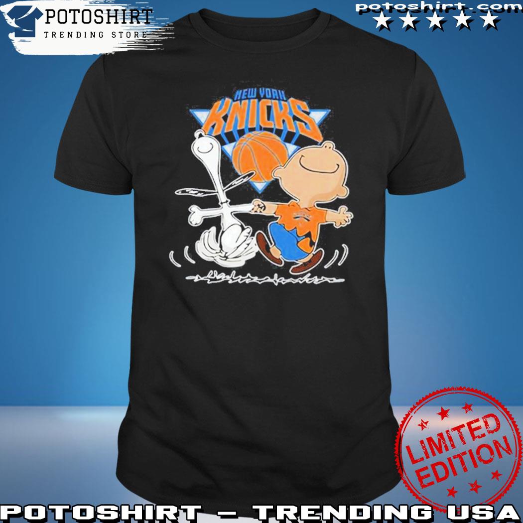 Official new York Knicks Charlie Brown Snoopy New York Knicks T-Shirt