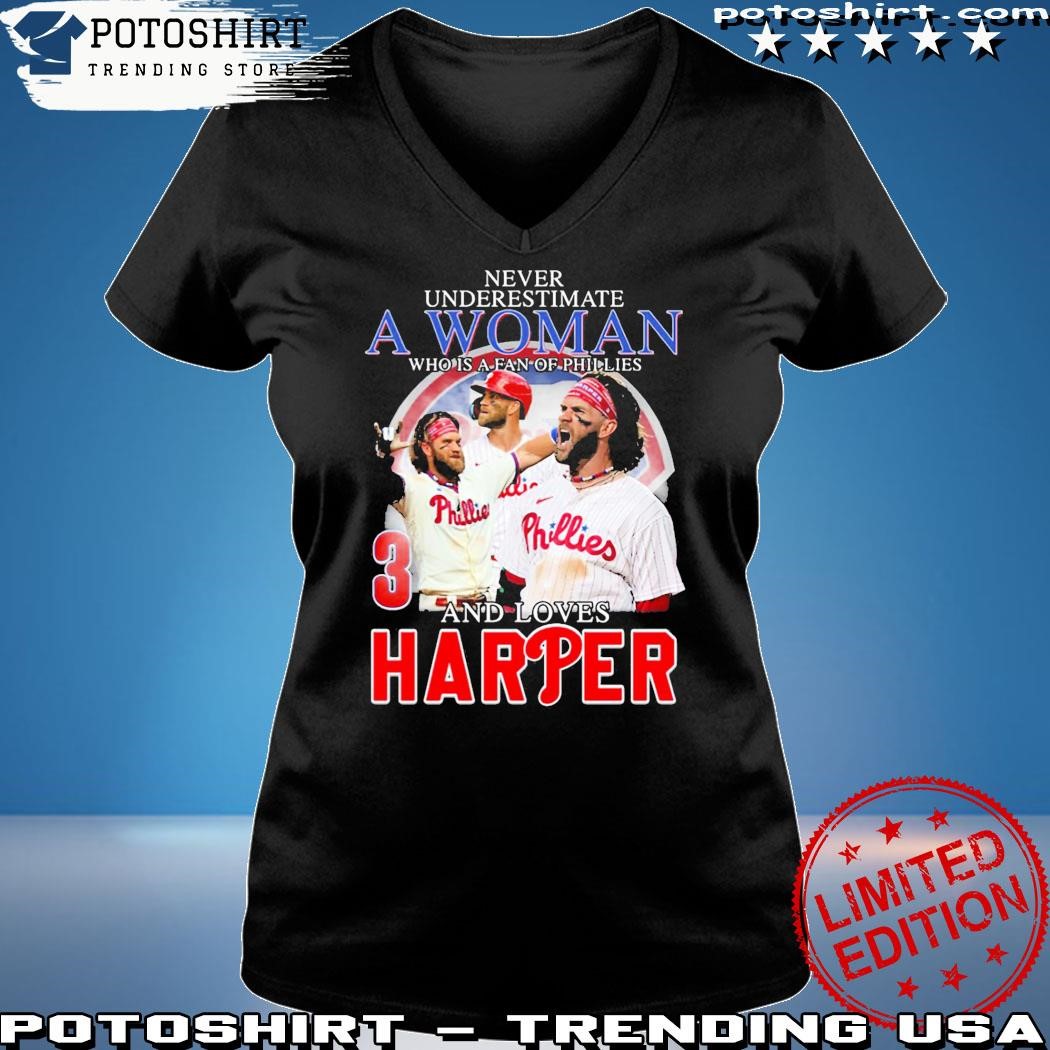 Design Never Underestimate A Woman Who Is A Fan Of Phillies And